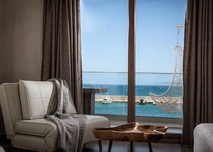 Cosmopolis Crete Χερσόνησος